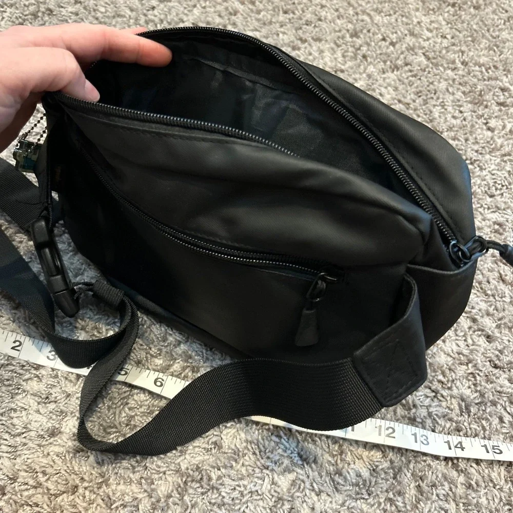 SIXTHMAN Black Crossbody‎ Bag Messenger Bag Adjustable Strap Multiple Pockets